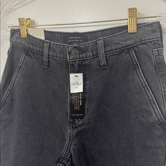 *NEW* BANANA REPUBLIC HIGH RISE LUXE BARREL JEAN WASHED BLACK 2/26 - Picture 9 of 13